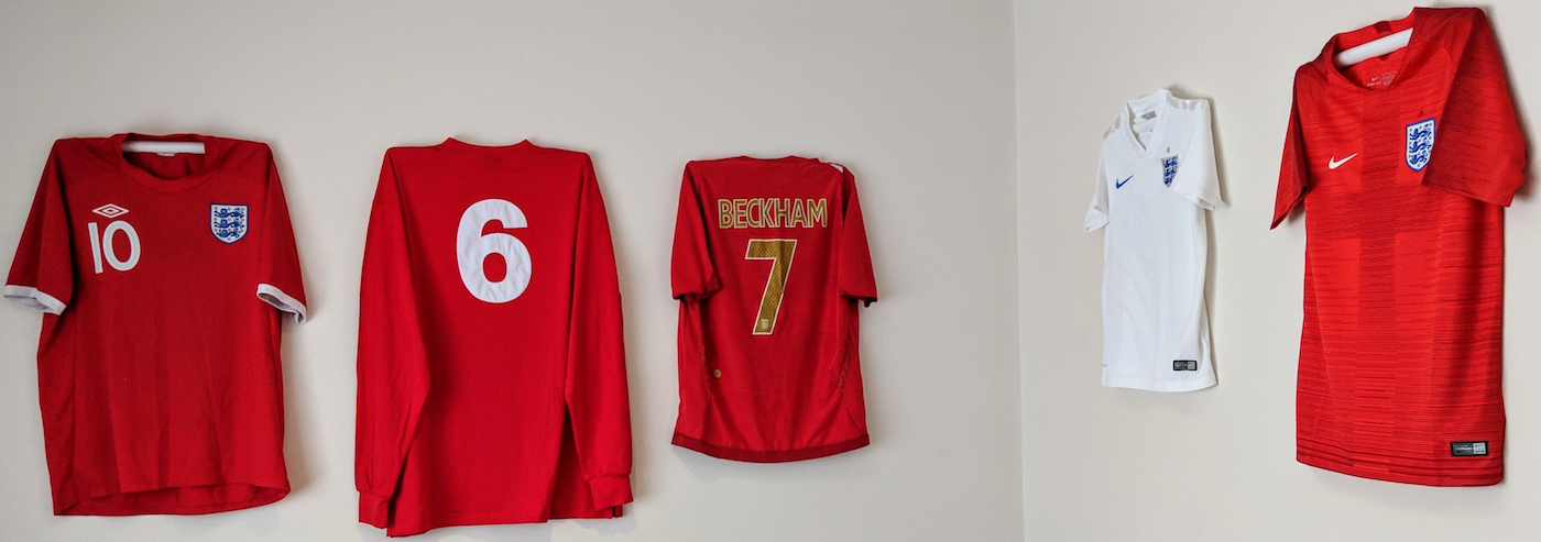 how to display a football jersey